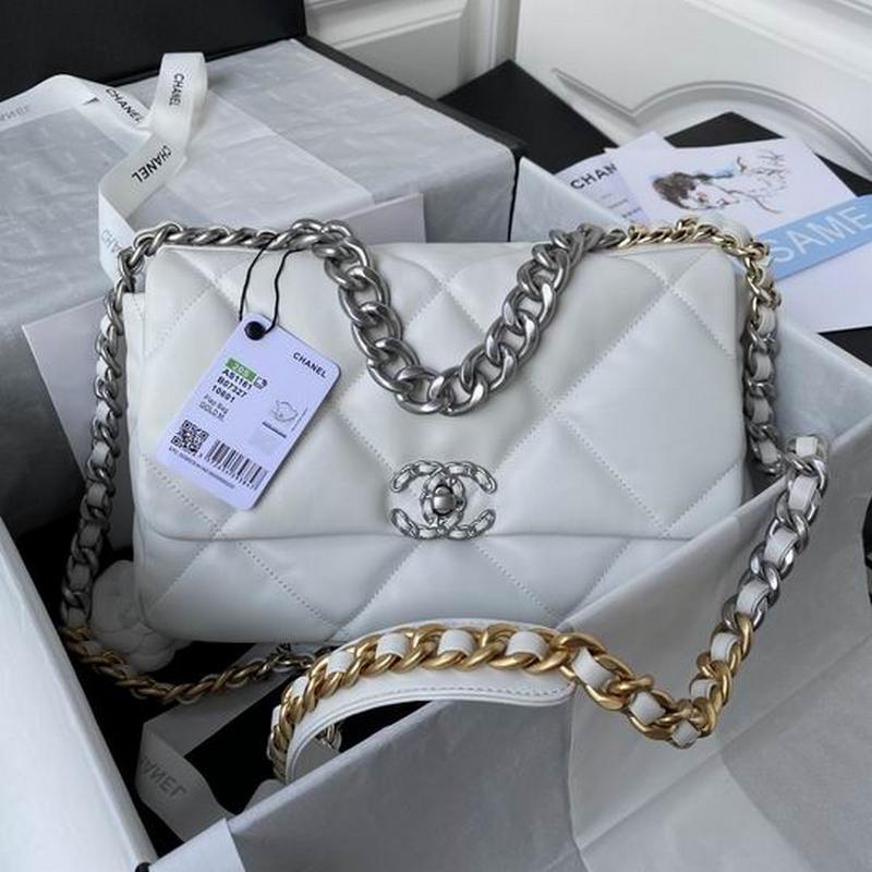 Chanel Handbags 571